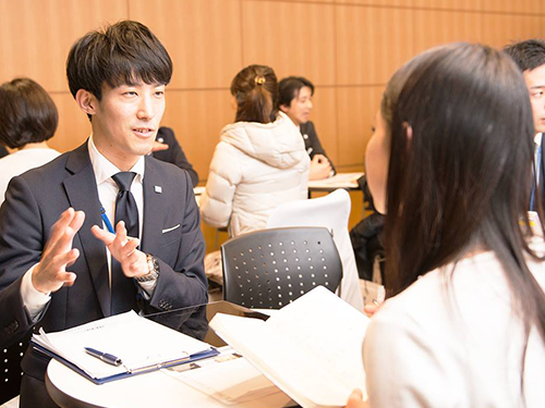 ポーラ　リクルートフォーラム２０１６の様子